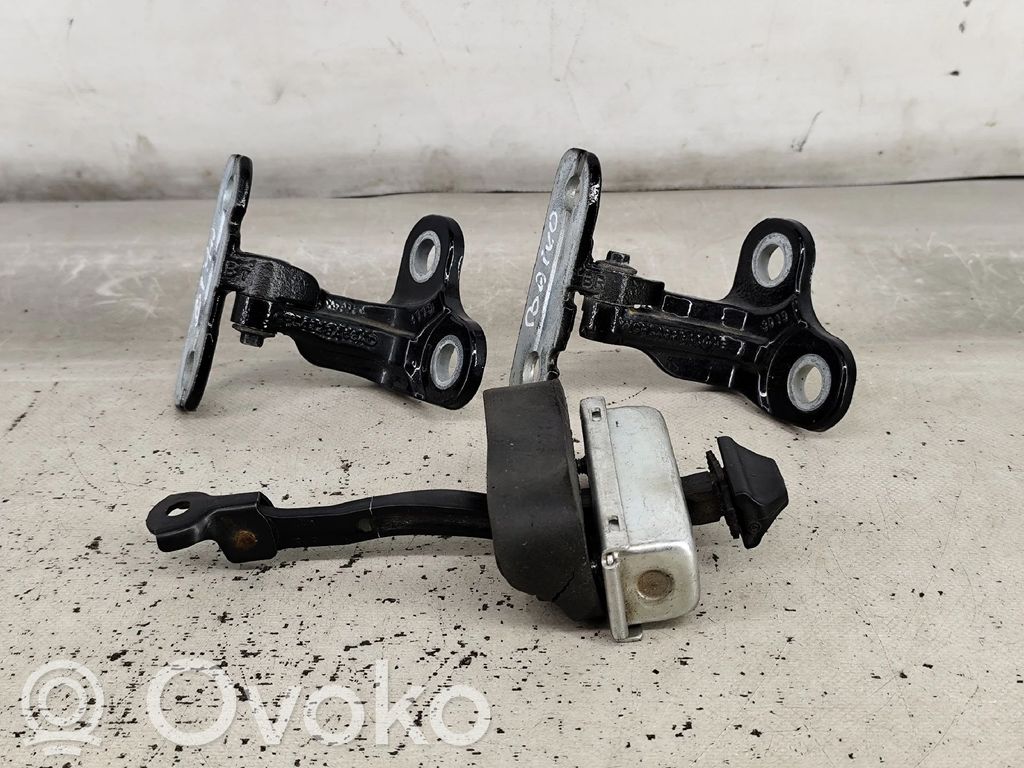Ogranicznik drzwi tylnych   J9D327200AA,CPLA22866AD,CPLA228A4AE