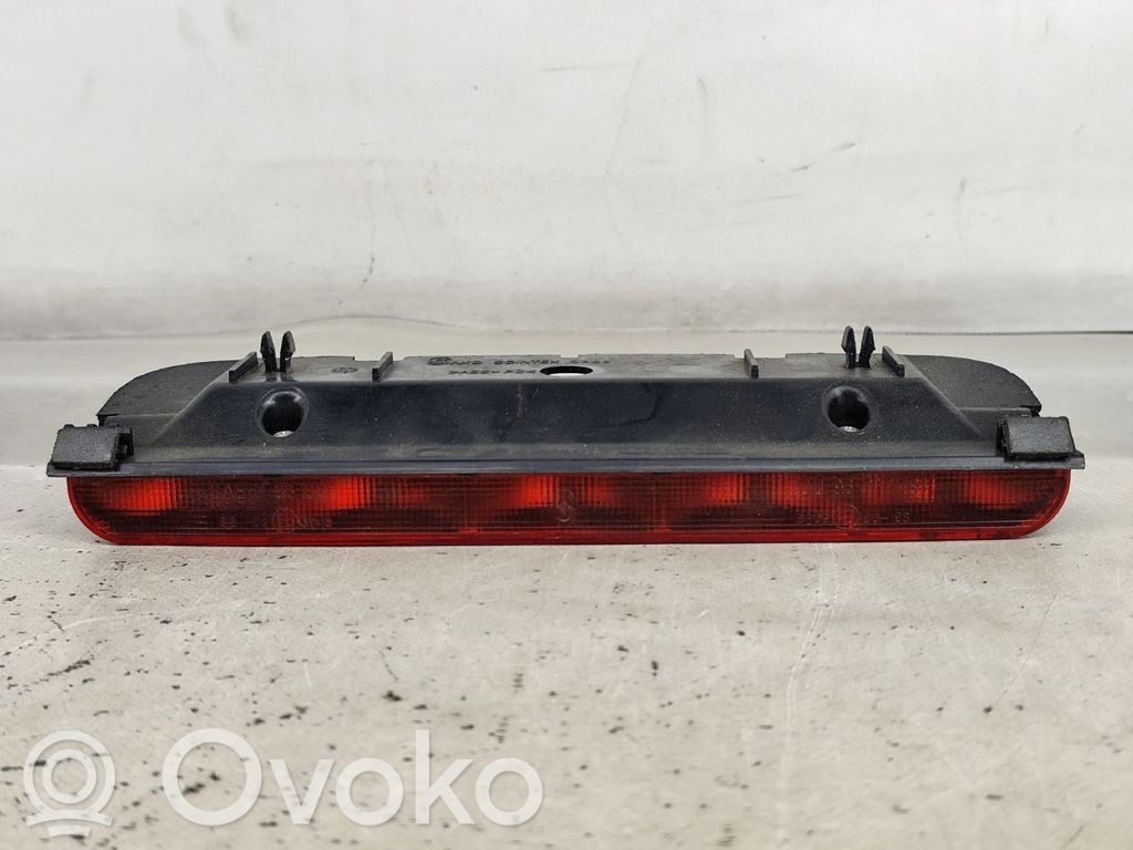 Third/center stoplight   7700423402