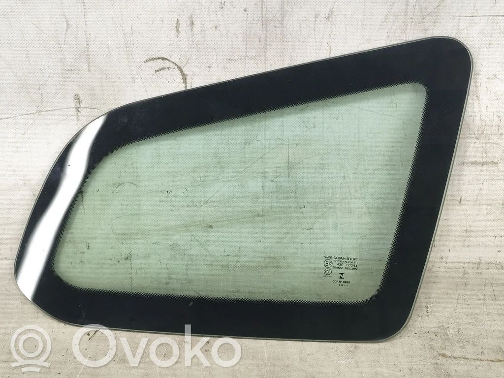 Dacia Duster II Rear side window 