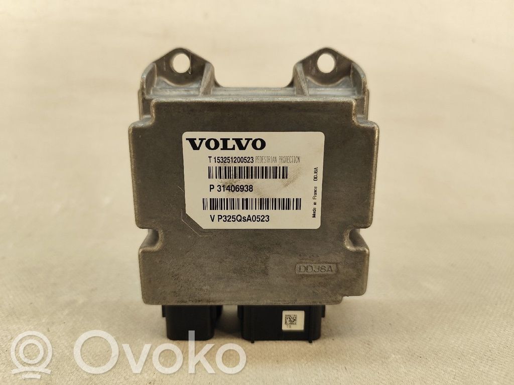 Airbag control unit/module   P31406938