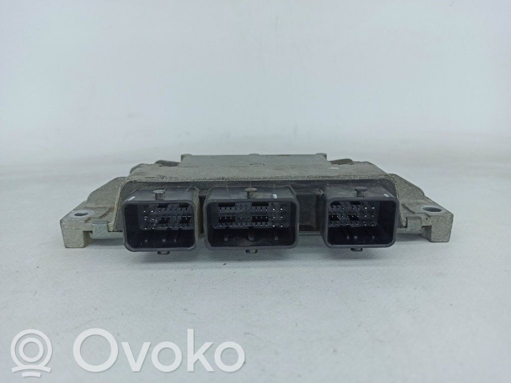 Engine control unit/module   8200783095,8200700600