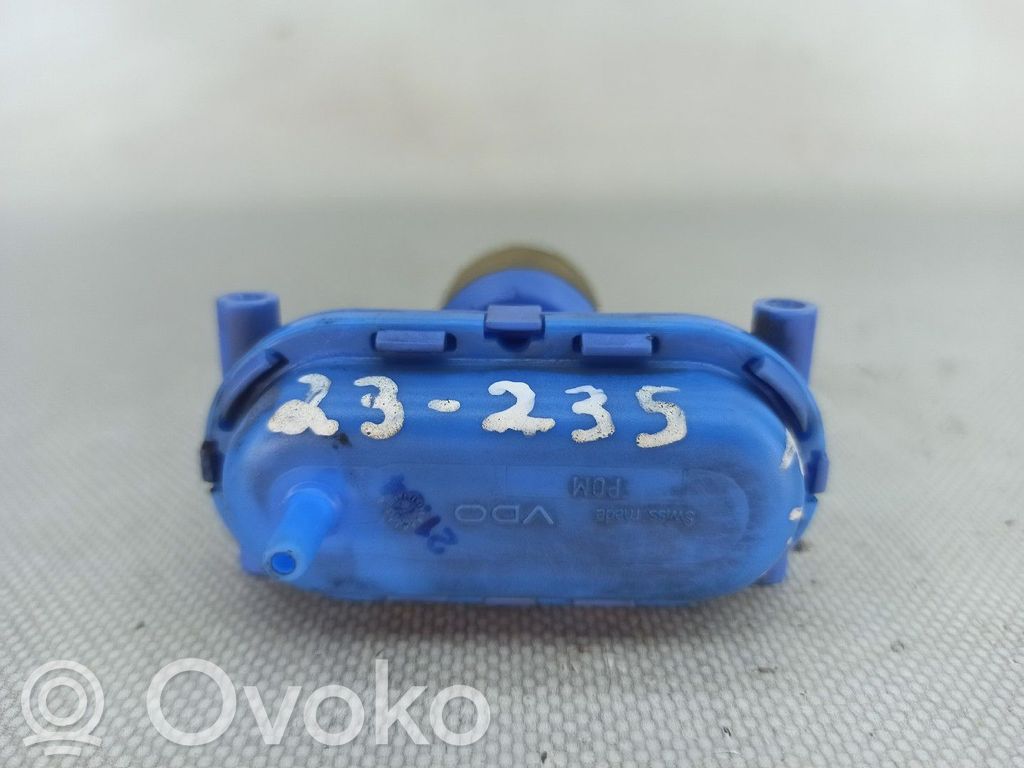 Lastausoven lukko   893862153D