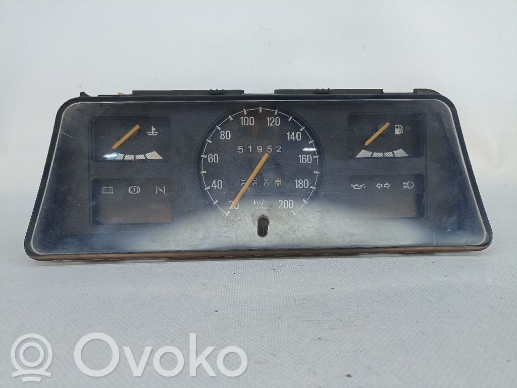 Opel Corsa A Speedometer (instrument cluster) 