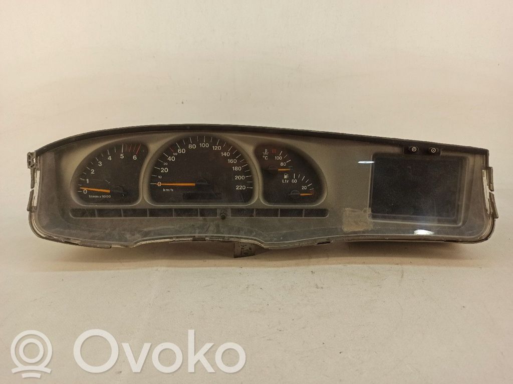 Opel Vectra B Geschwindigkeitsmesser Cockpit 