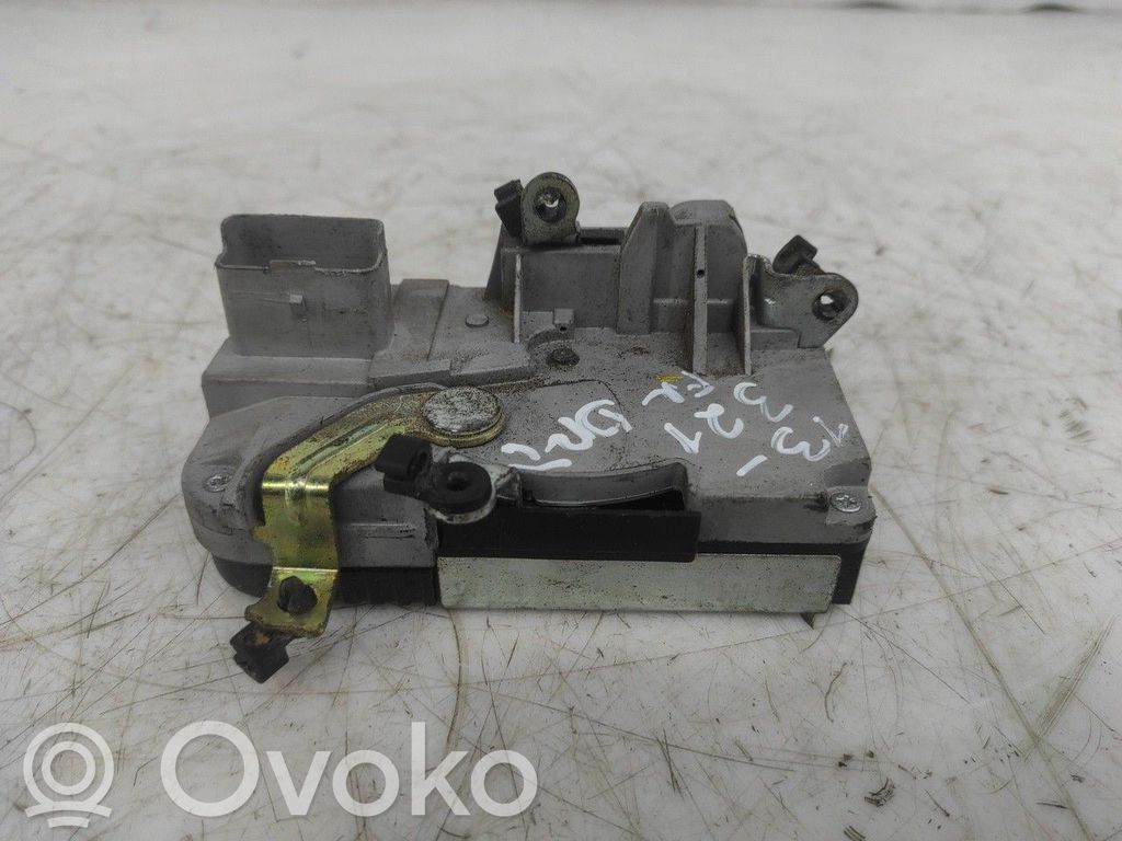 Etuoven lukko