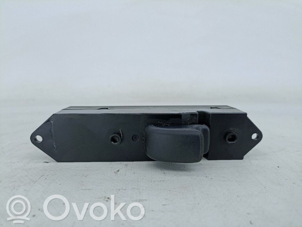 Electric window control switch   MR194820,6PINOS