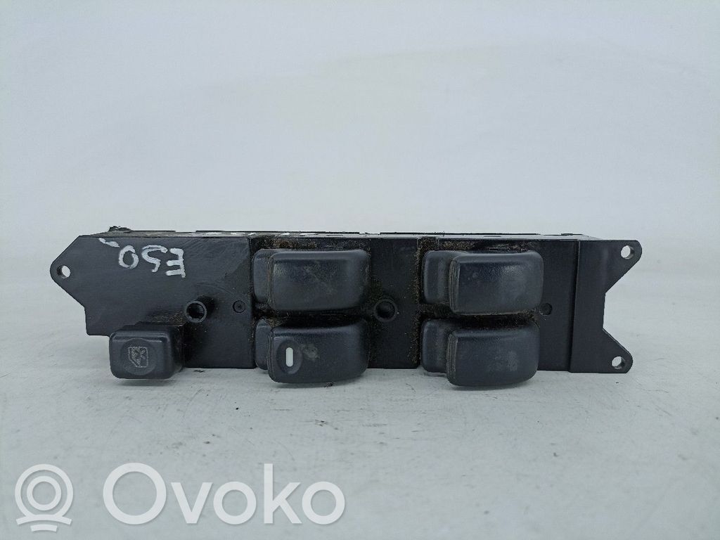 Electric window control switch   MR194825,8PINOS