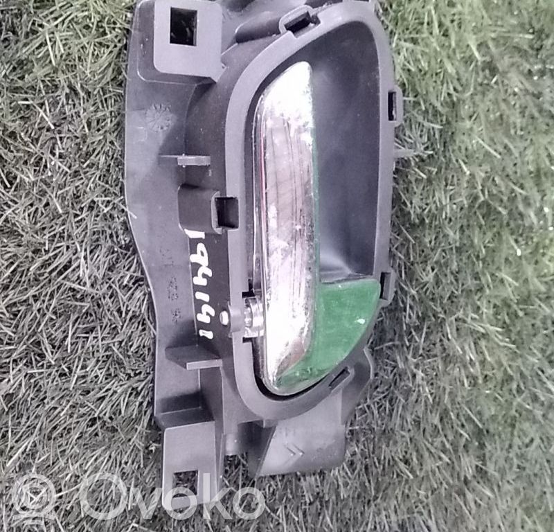 Peugeot 407 Etuoven ulkokahvan kehys 