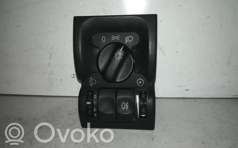 Lichtschalter   09228134