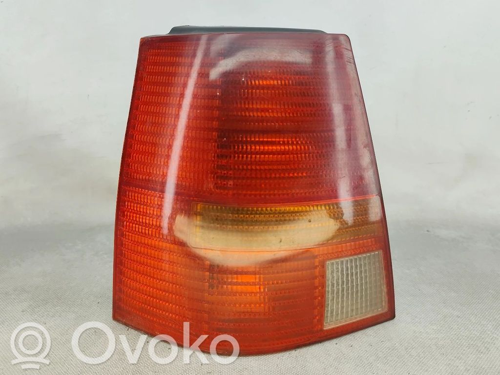 Volkswagen Golf IV Takaluukun takavalot 