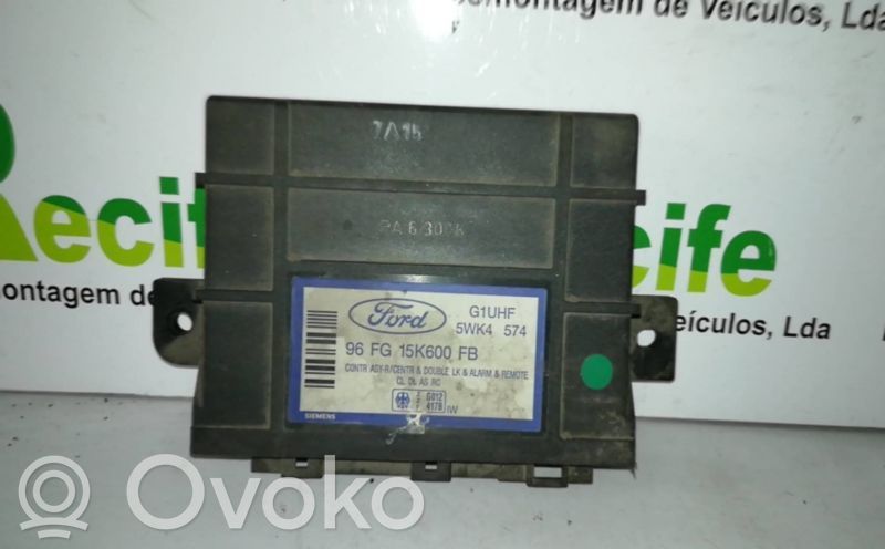 Mazda 323 F Unité de commande / module de verrouillage centralisé porte 