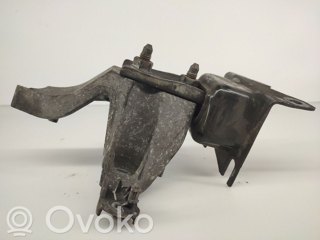Engine mount bracket   ESQUERDO,112531966R
