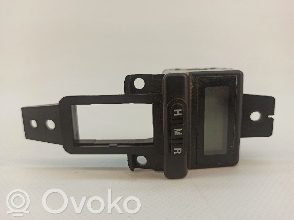 Clock   945201C000