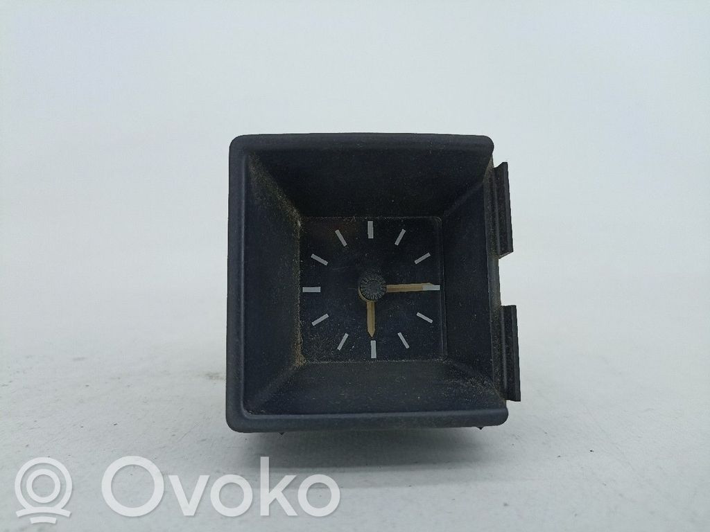 Opel Corsa A Clock 
