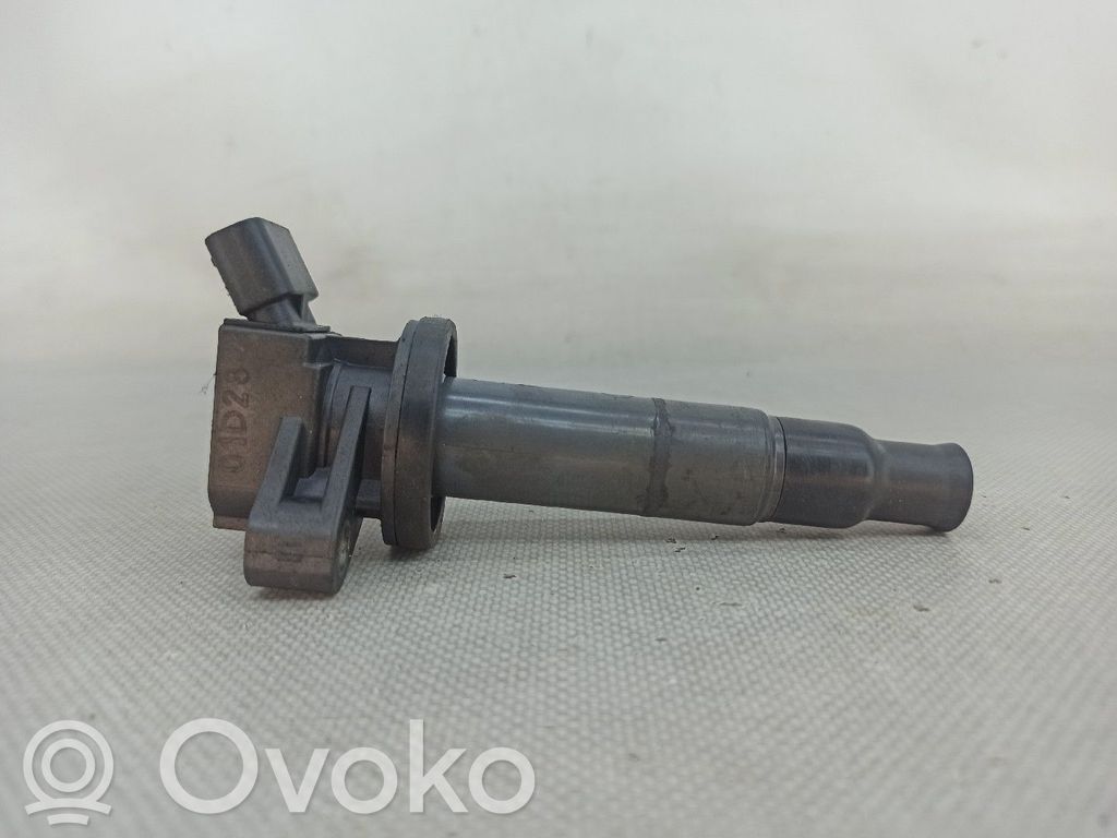 Toyota Corolla Verso E120 E121 Cewka zapłonowa wysokiego napięcia