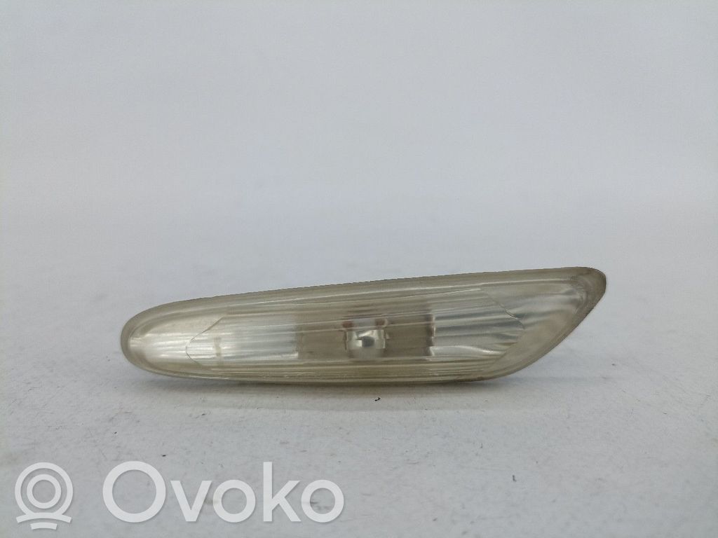 Etupuskurin suuntavilkku   693299709,2PINOS,DANO