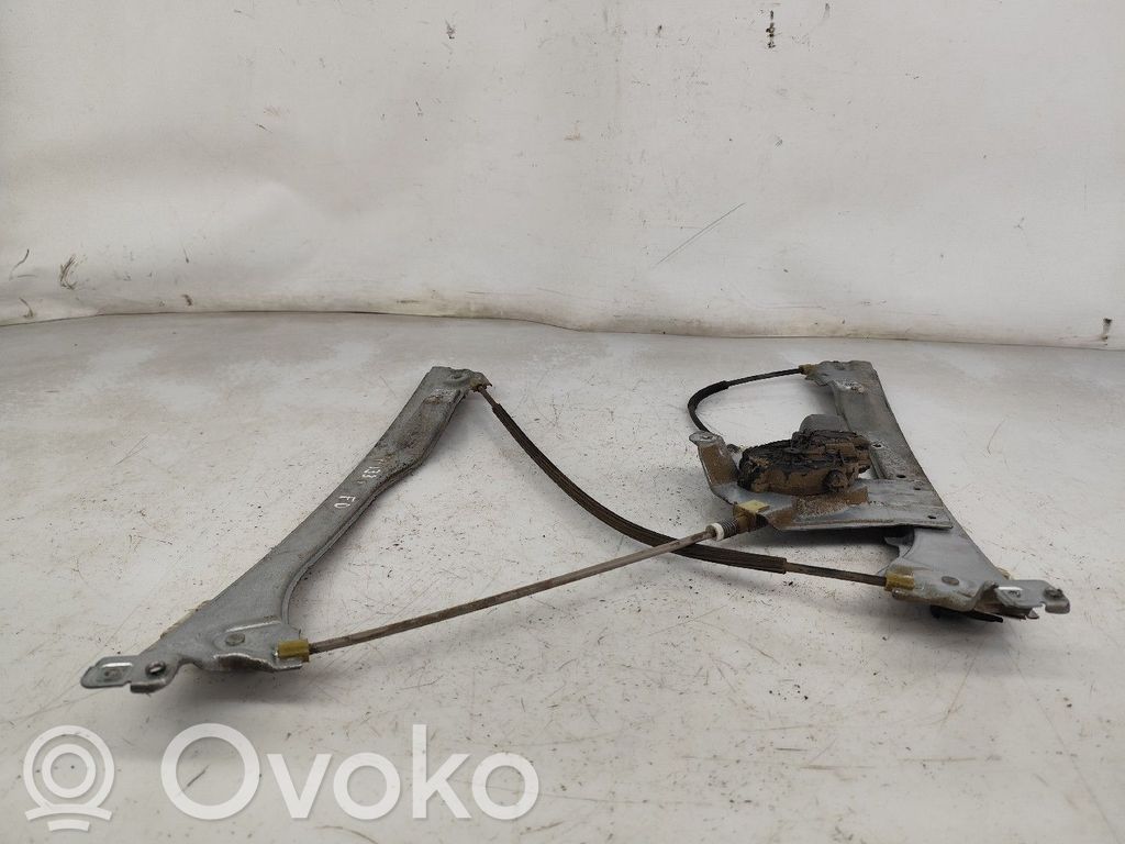 Renault Clio III Mecanismo para subir la puerta delantera sin motor 