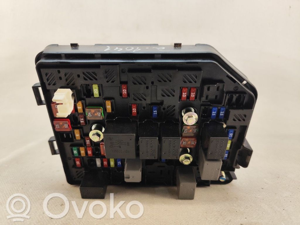 Opel Karl Unidad de control SAM 