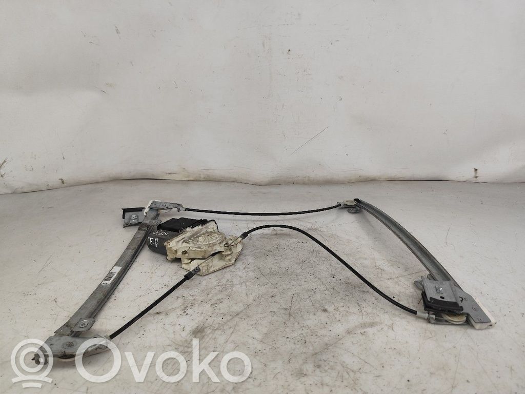 Volkswagen Golf IV Macara geam față fără motor 