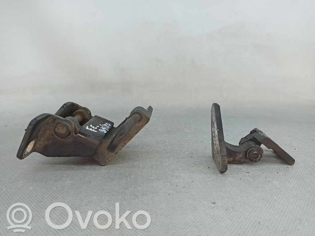 Etuoven pidätin   FRENTE,1K0831401L,1K0831411J,ESQUERDA