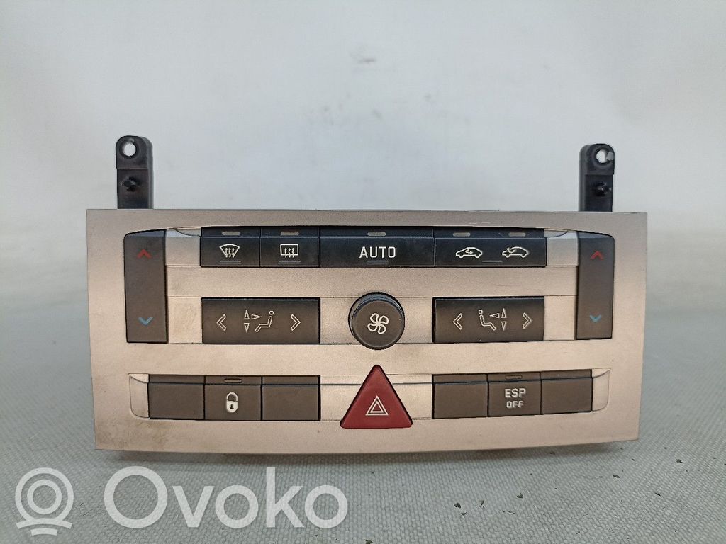 Peugeot 407 Climate control unit 