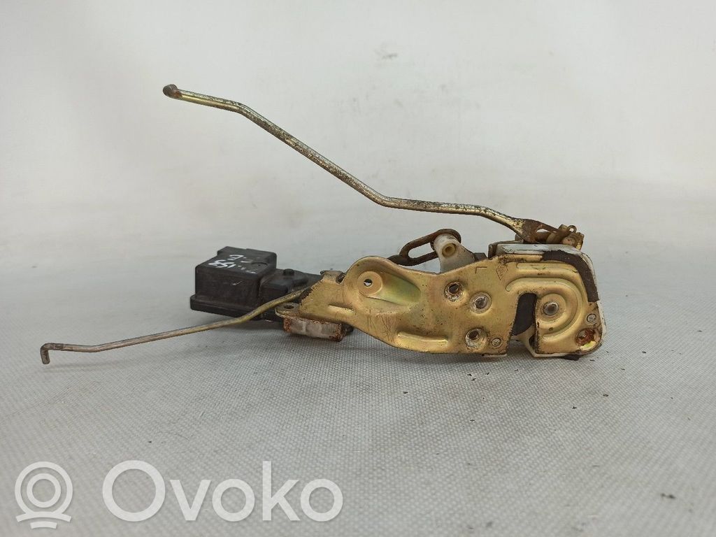 Zamek drzwi przednich   NV,4PINOS,MB830467,PISTOLA