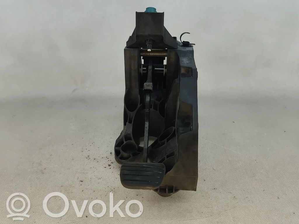 Pedală frână   465016415R,253203383R,4PINOS,93459474