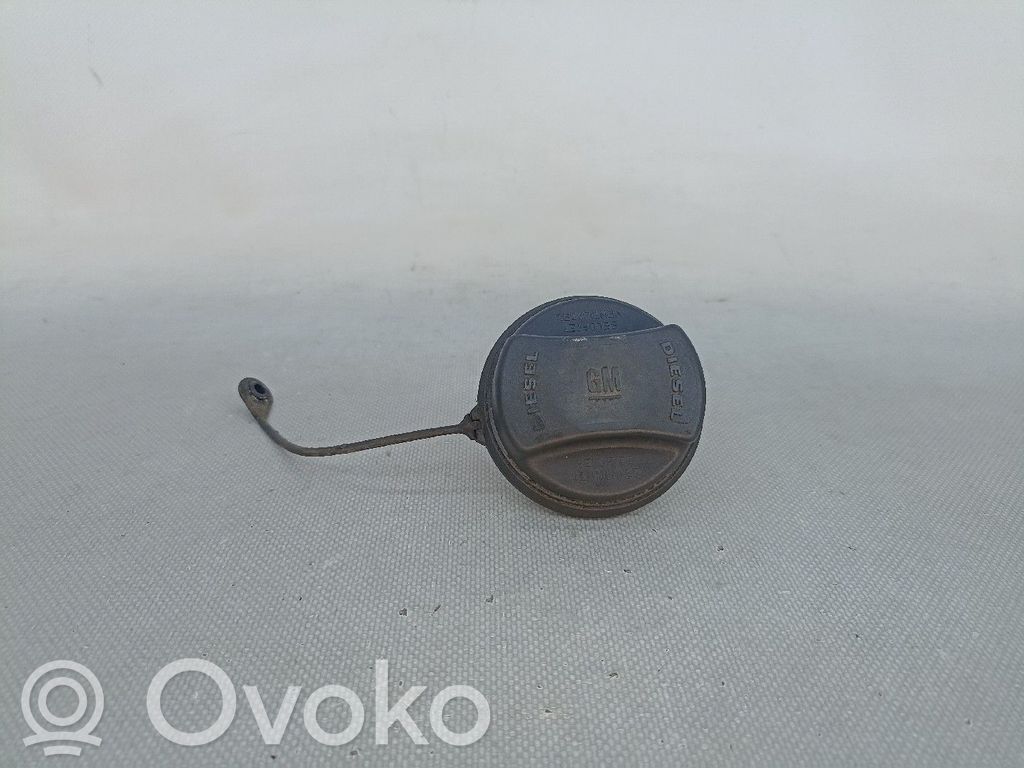 Polttoainesäiliön korkki   13140958