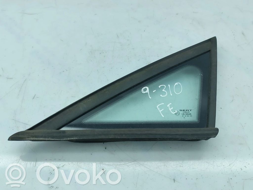 Etukolmioikkuna/-lasi   5P0845411,43R000469,DOT497M31AS2