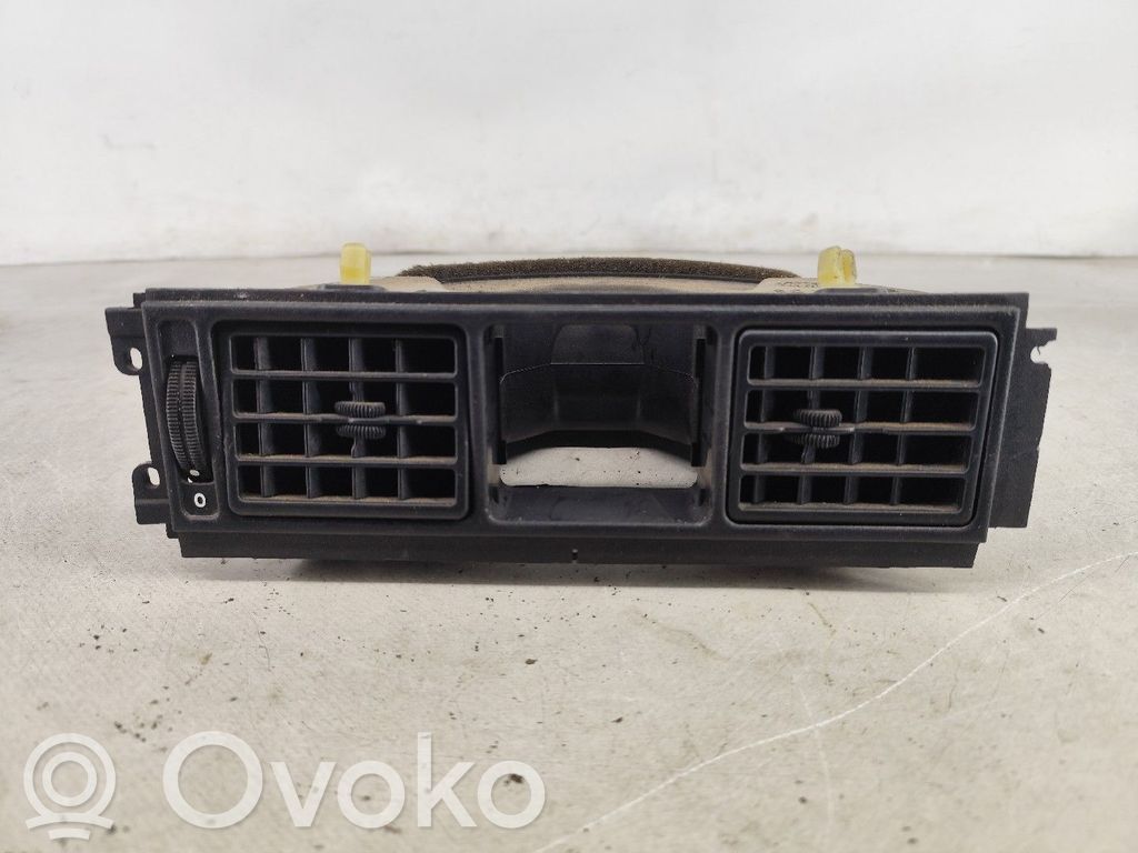 Centrinės oro grotelės   90191725