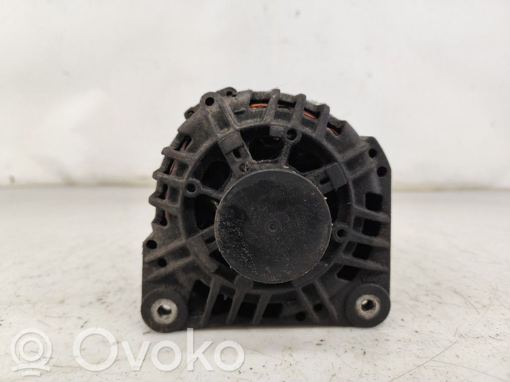 Opel Vivaro Alternador 