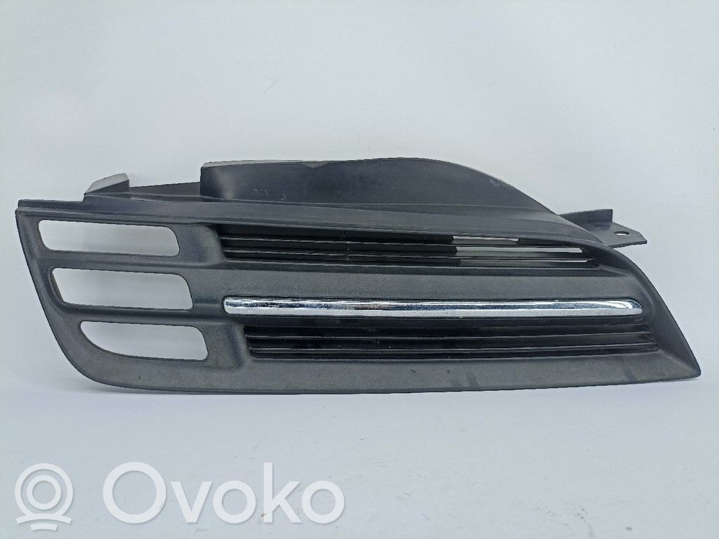 Rejilla delantera   62320AX600