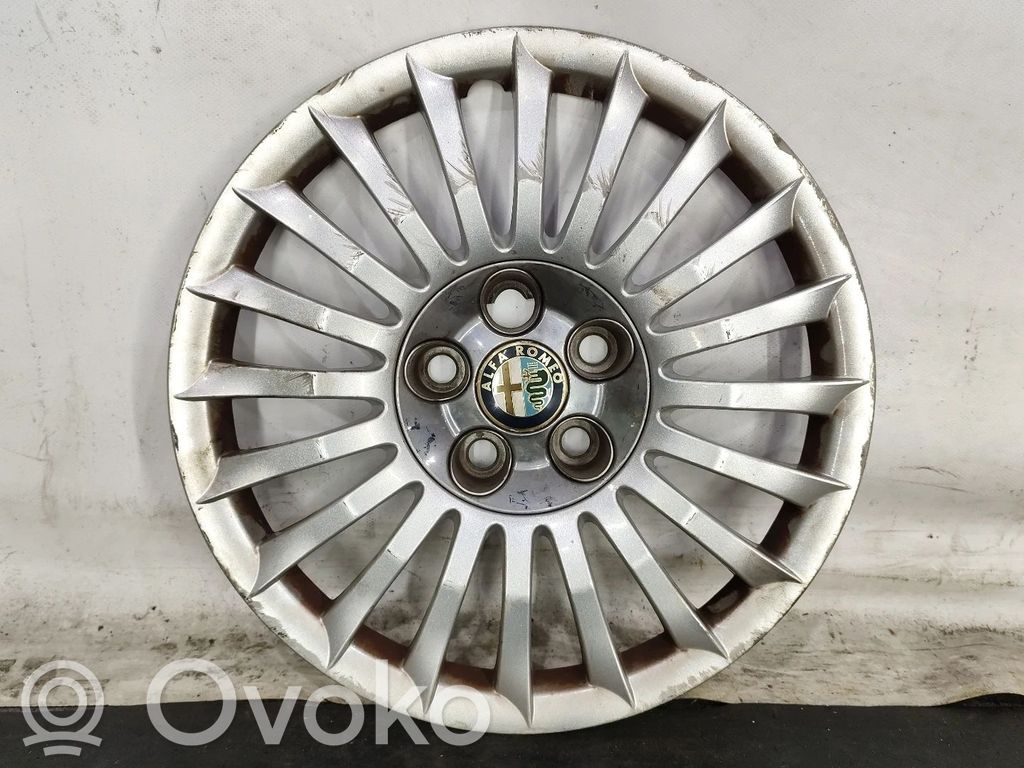 Alfa Romeo Giulietta Tapacubos original de rueda 