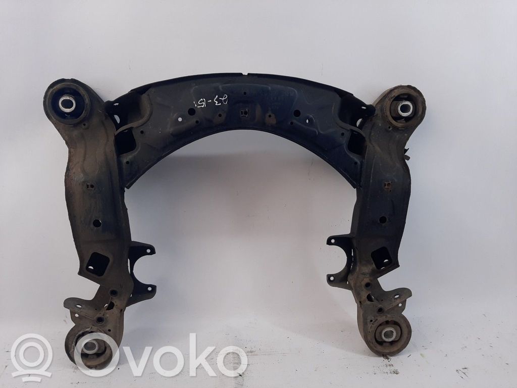 Audi A6 S6 C6 4F Priekinis traversas 
