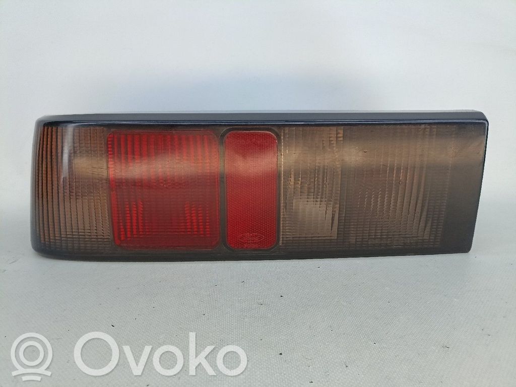 Ford Sierra Takaluukun takavalot 