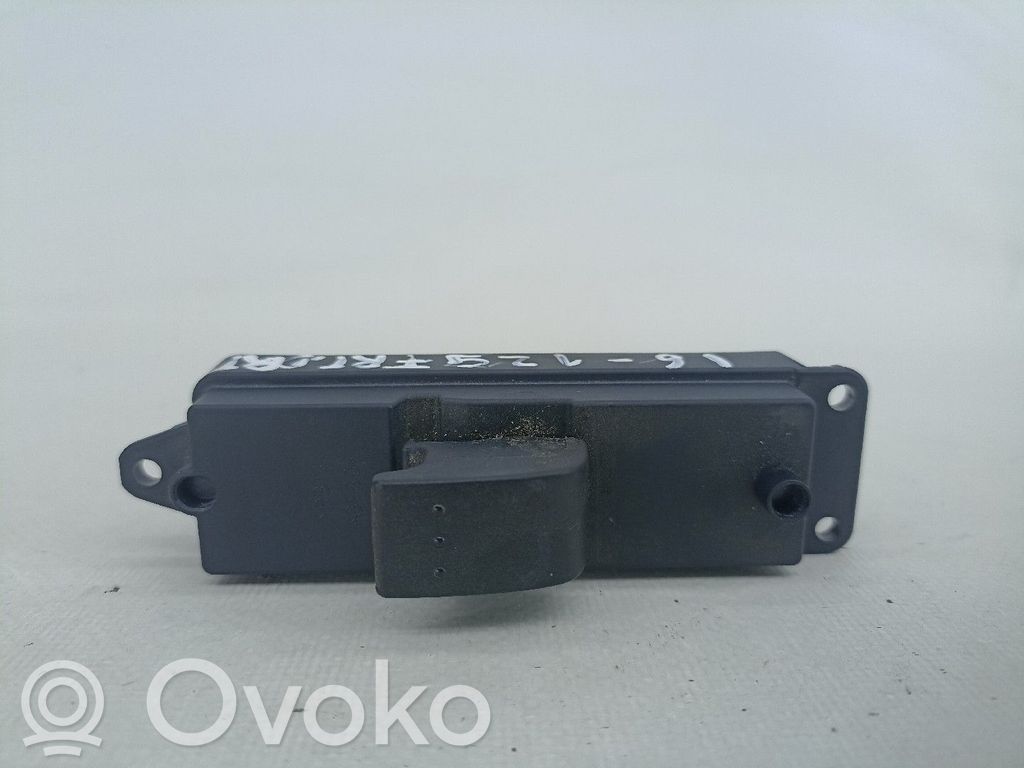Interrupteur commade lève-vitre   03123100,12PINOS,BP4K66370