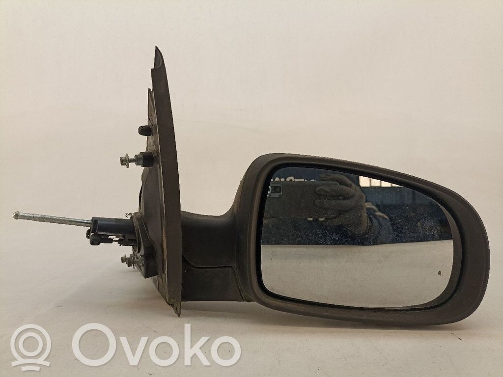 Opel Corsa C Front door electric wing mirror 