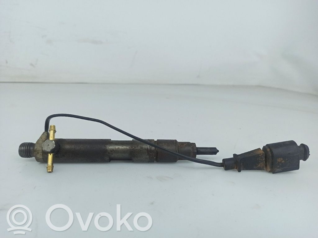Volkswagen Golf III Injector combustibil 