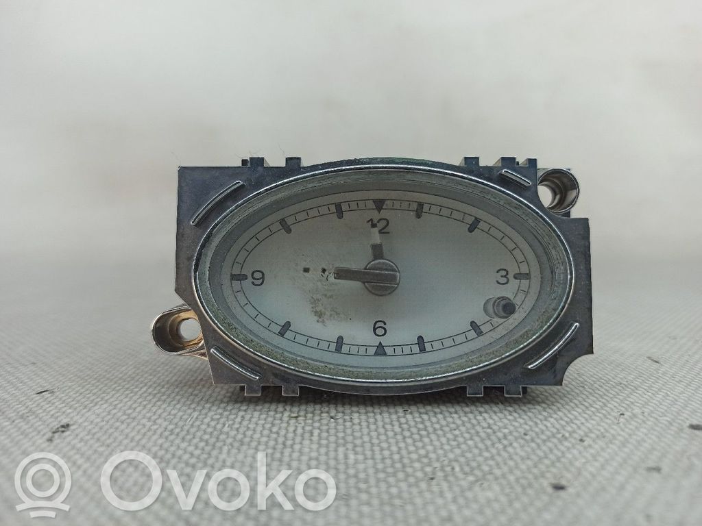 Clock   3S7T15000DB,6PINOS