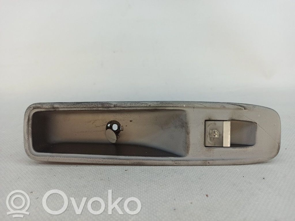 Interruptor del elevalunas eléctrico   P254114723R,254114723R,4PINOS,D20232JL000