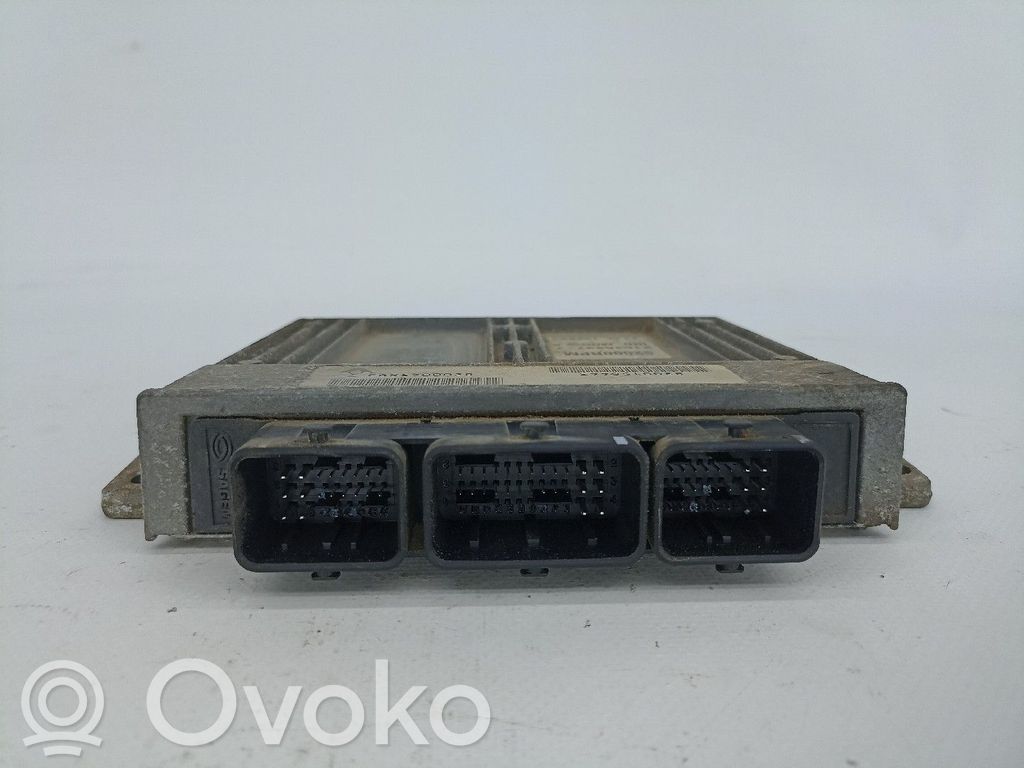 Unidad de control/módulo del motor   8200158443,216464377,8200045893