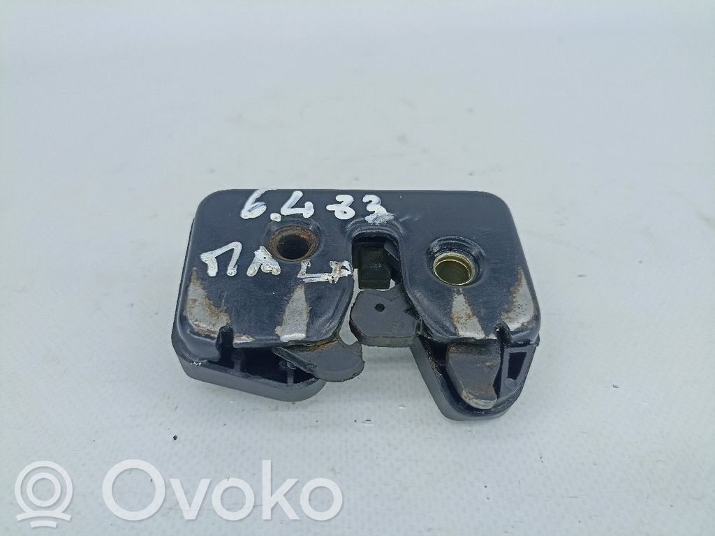 Volkswagen Polo III 6N 6N2 6NF Serrure de hayon