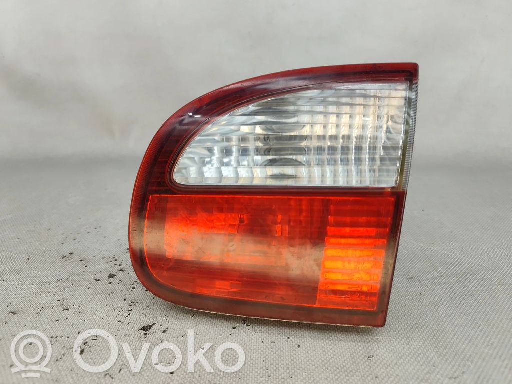 Lampy tylnej klapy bagażnika   NV,4PINOS