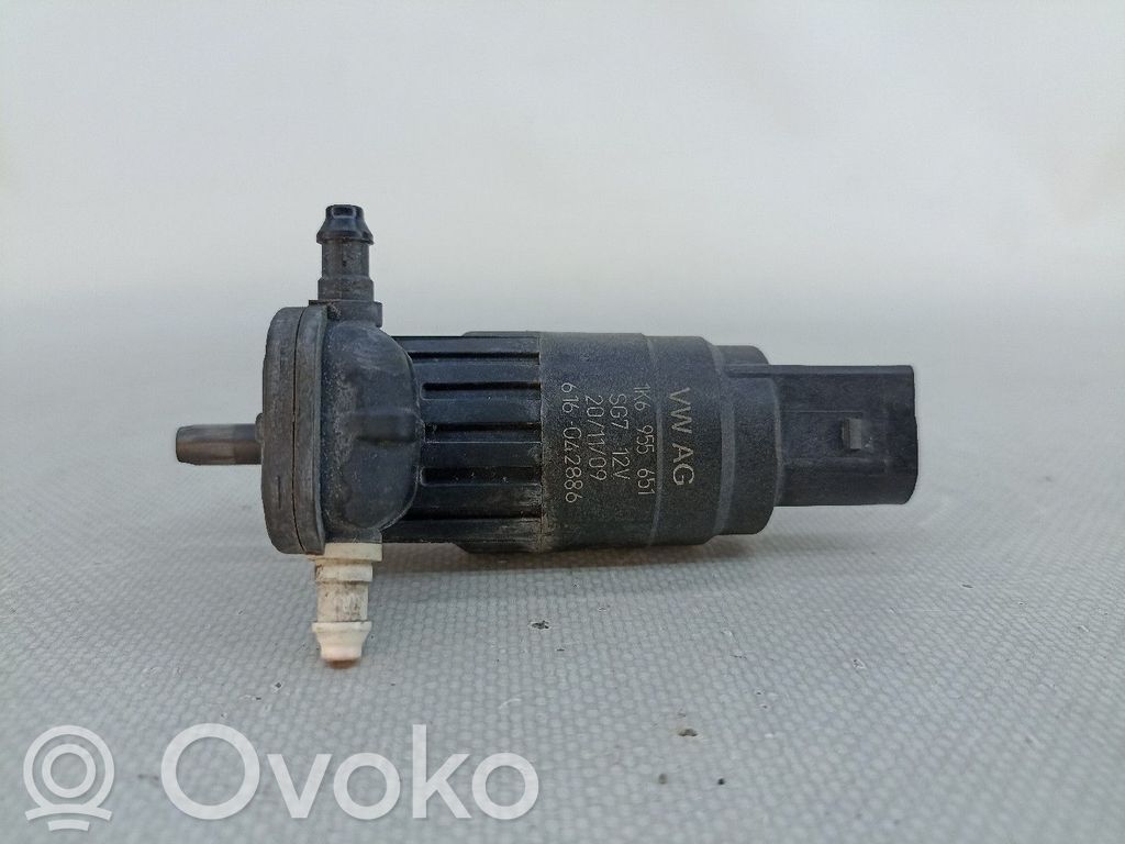 Windscreen/windshield washer pump   1K6955651,2PINOS