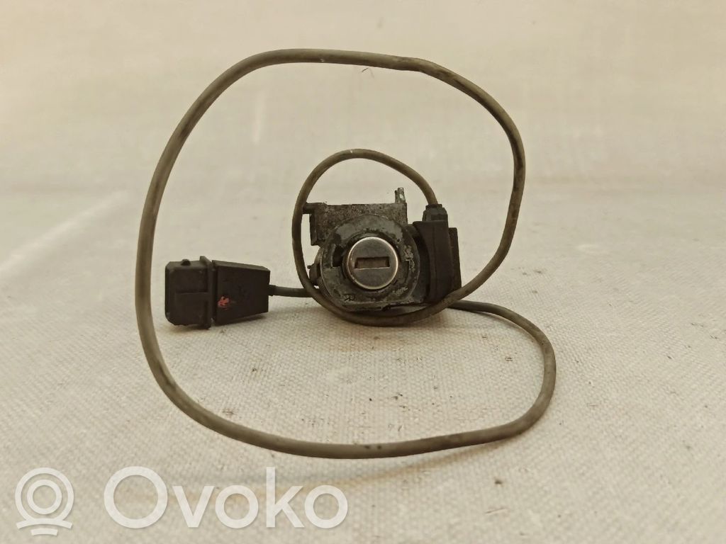Audi A3 S3 8L Serratura portiera anteriore (vicino alla maniglia) 