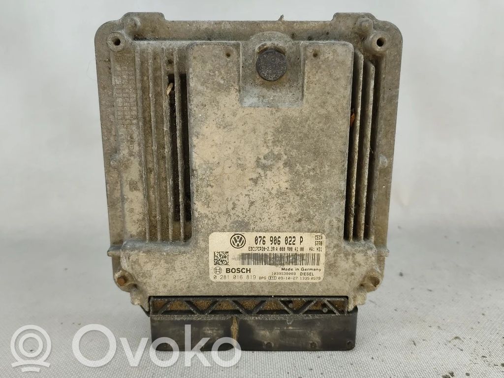 Engine control unit/module   076906022P,0281016819