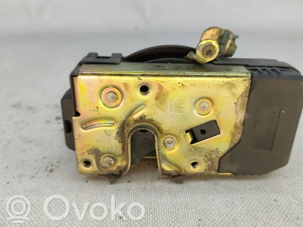 Etuoven lukko   90561151,8PINOS