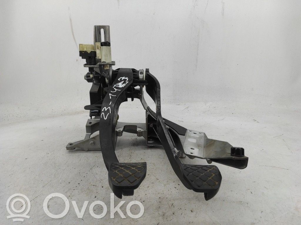 Audi A4 S4 B7 8E 8H Assemblage pédale 