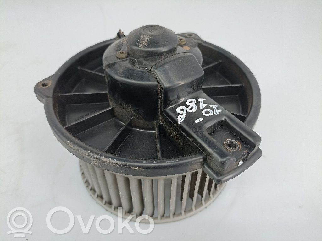 Toyota Corolla Verso E110 Pečiuko ventiliatorius/ putikas 