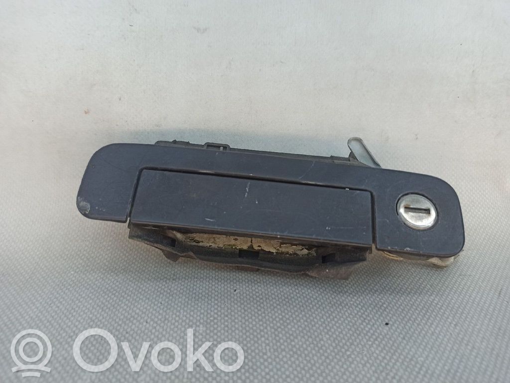 Etuoven ulkokahva   4A0837205